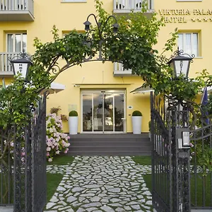 https://viktoria-palace.hotelinveneto.com
