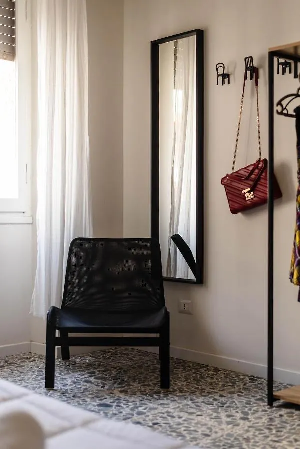 Four Rooms Alghero Guest house