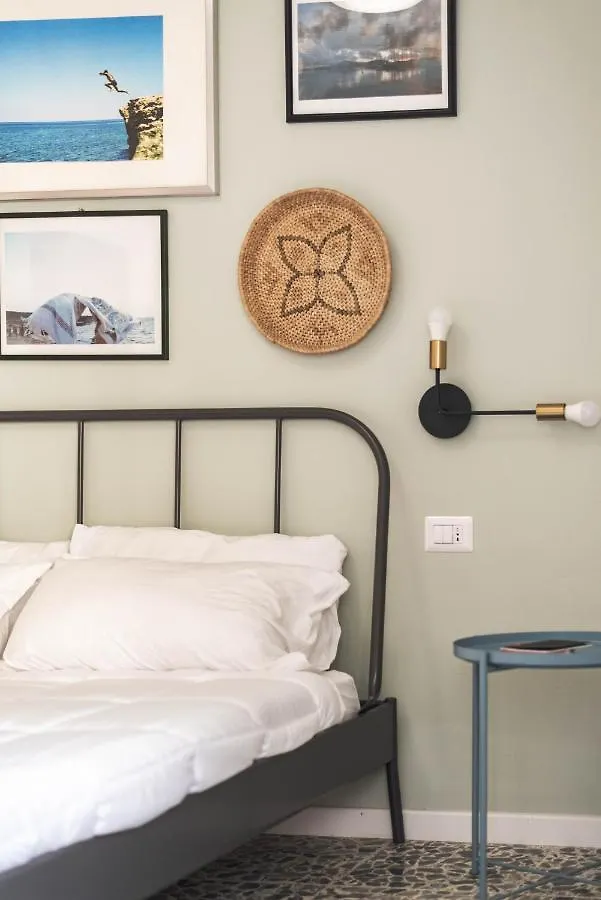 Four Rooms Alghero 2*,  Italy