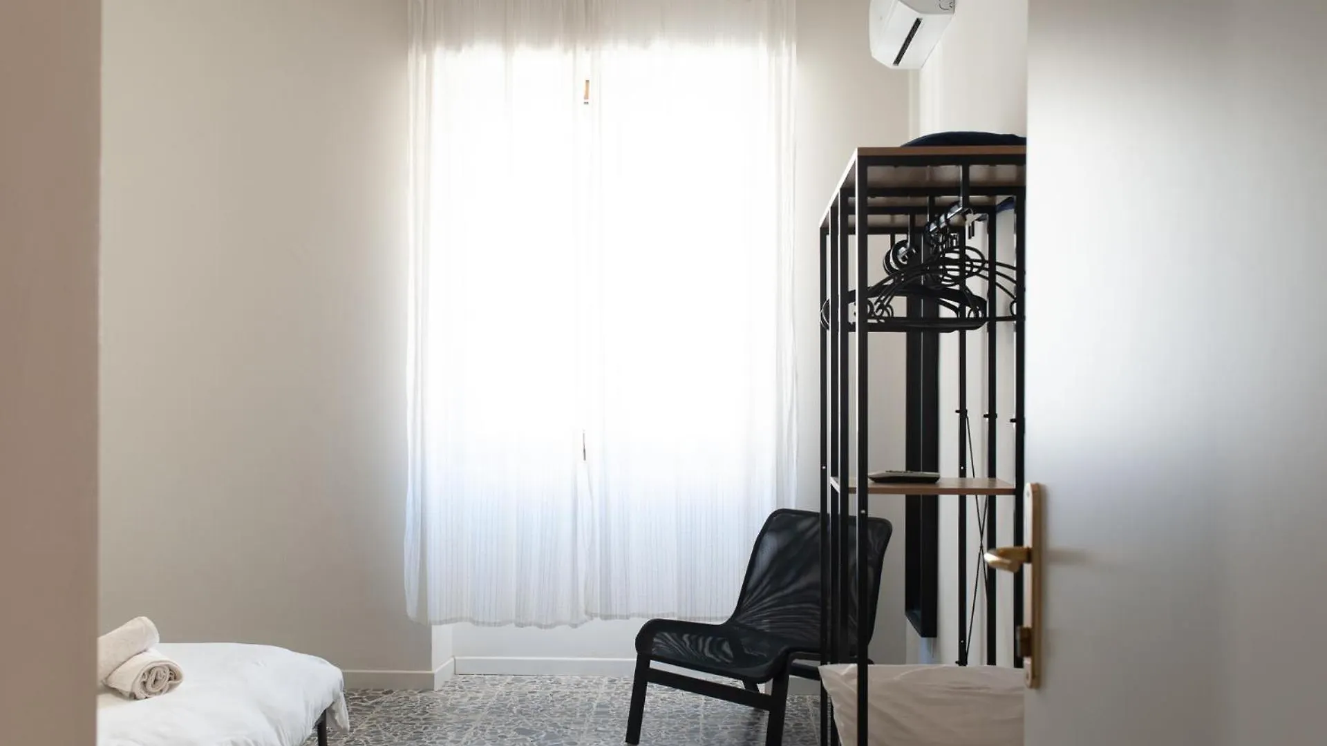 Four Rooms Alghero Guest house